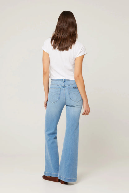 Rolla’s Carly Eastcoast Flare Jean Light Vintage Blue